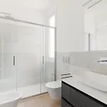 Guesthost - Cozy & Bright * Milánó