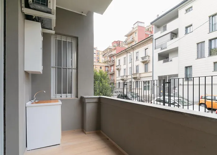 Guesthost - Cozy & Bright * Milán